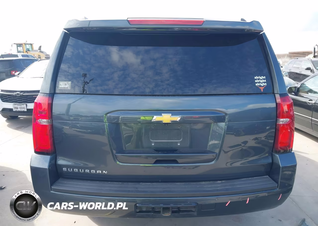 2019 Chevrolet Suburban Lt VIN:1GNSKHKC0KR313368 - 17