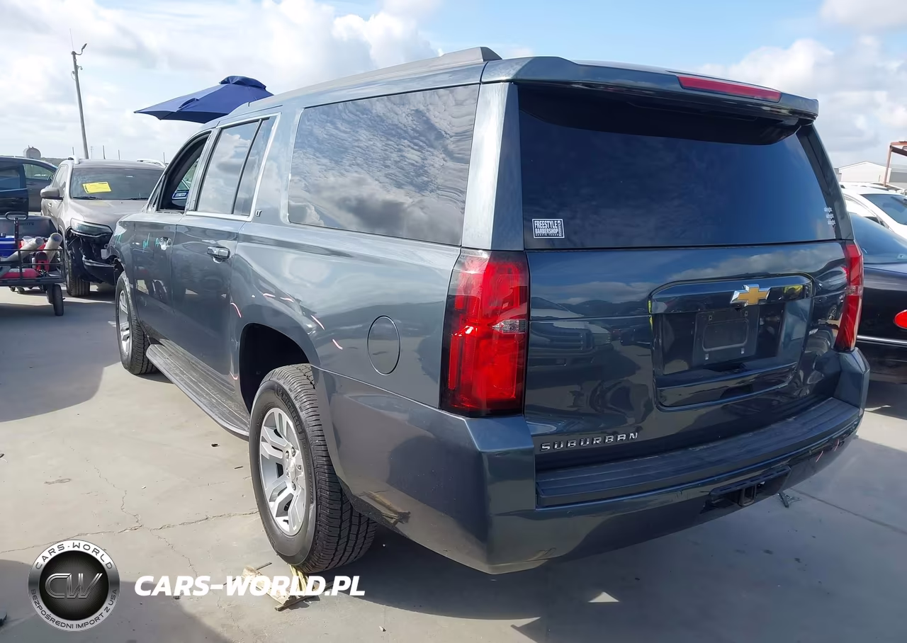 2019 Chevrolet Suburban Lt VIN:1GNSKHKC0KR313368 - 3