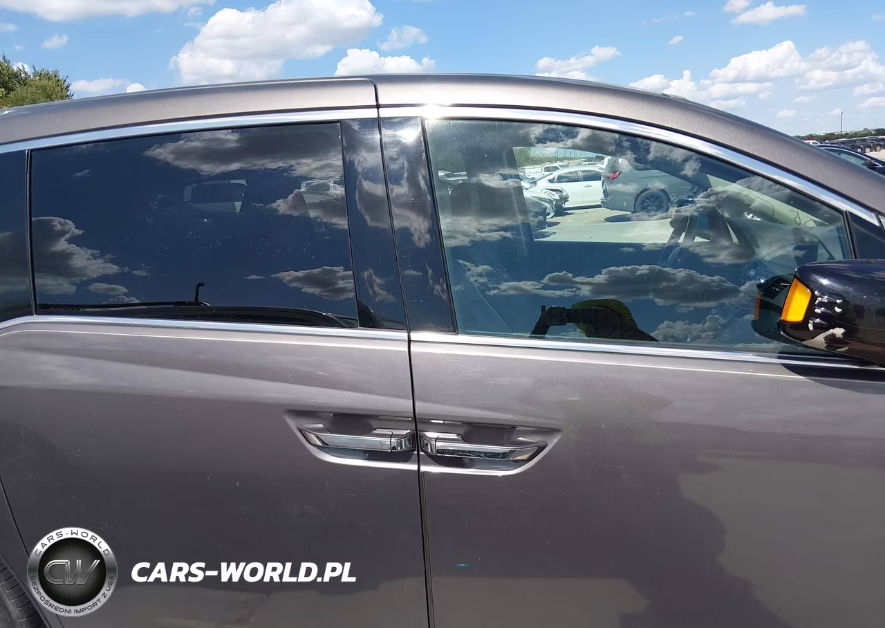 2013 Honda Odyssey Touring-Touring Elite VIN:5FNRL5H91DB003544 - 13
