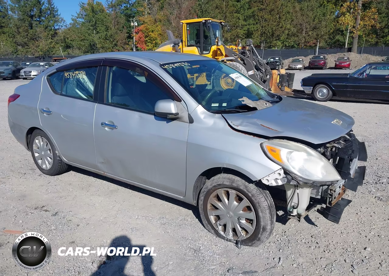 2012 Nissan Versa 1.6 Sv – zdjęcie 1 z 11