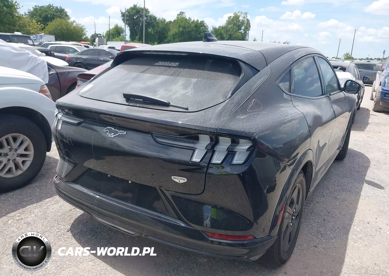 2022 Ford Mustang Mach-E California Route 1 VIN:3FMTK2R79NMA11520 - 4