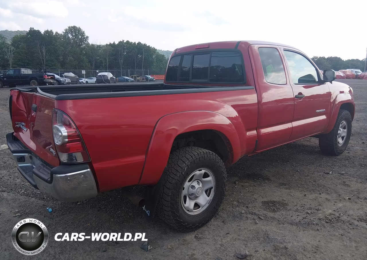2011 Toyota Tacoma VIN:5TFUX4EN0BX003824 - 4