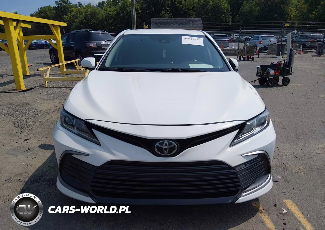 2021 Toyota Camry Le VIN:4T1C11AK0MU580389 - 12