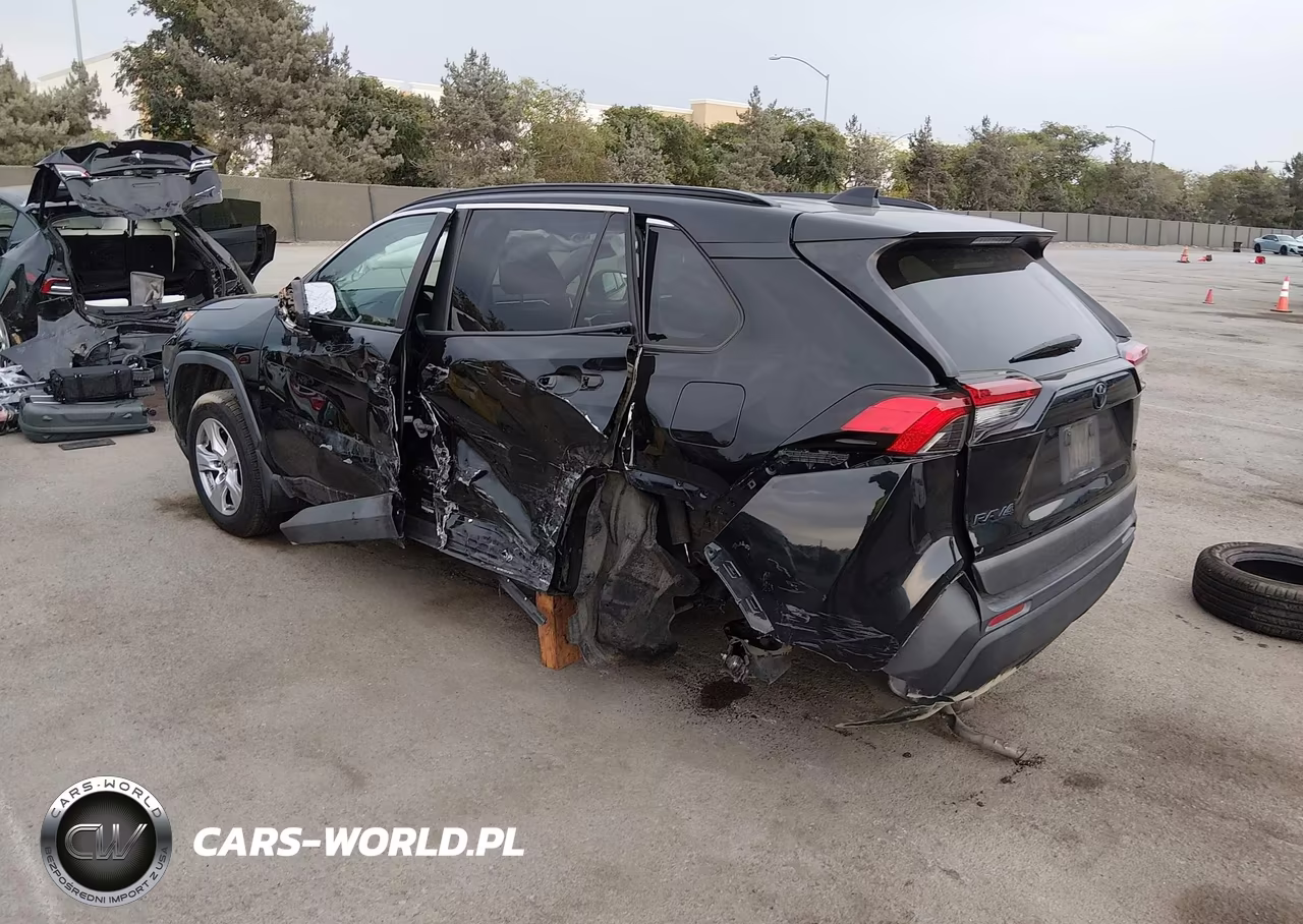 2021 Toyota Rav4 Xle VIN:2T3W1RFV0MC149364 - 3