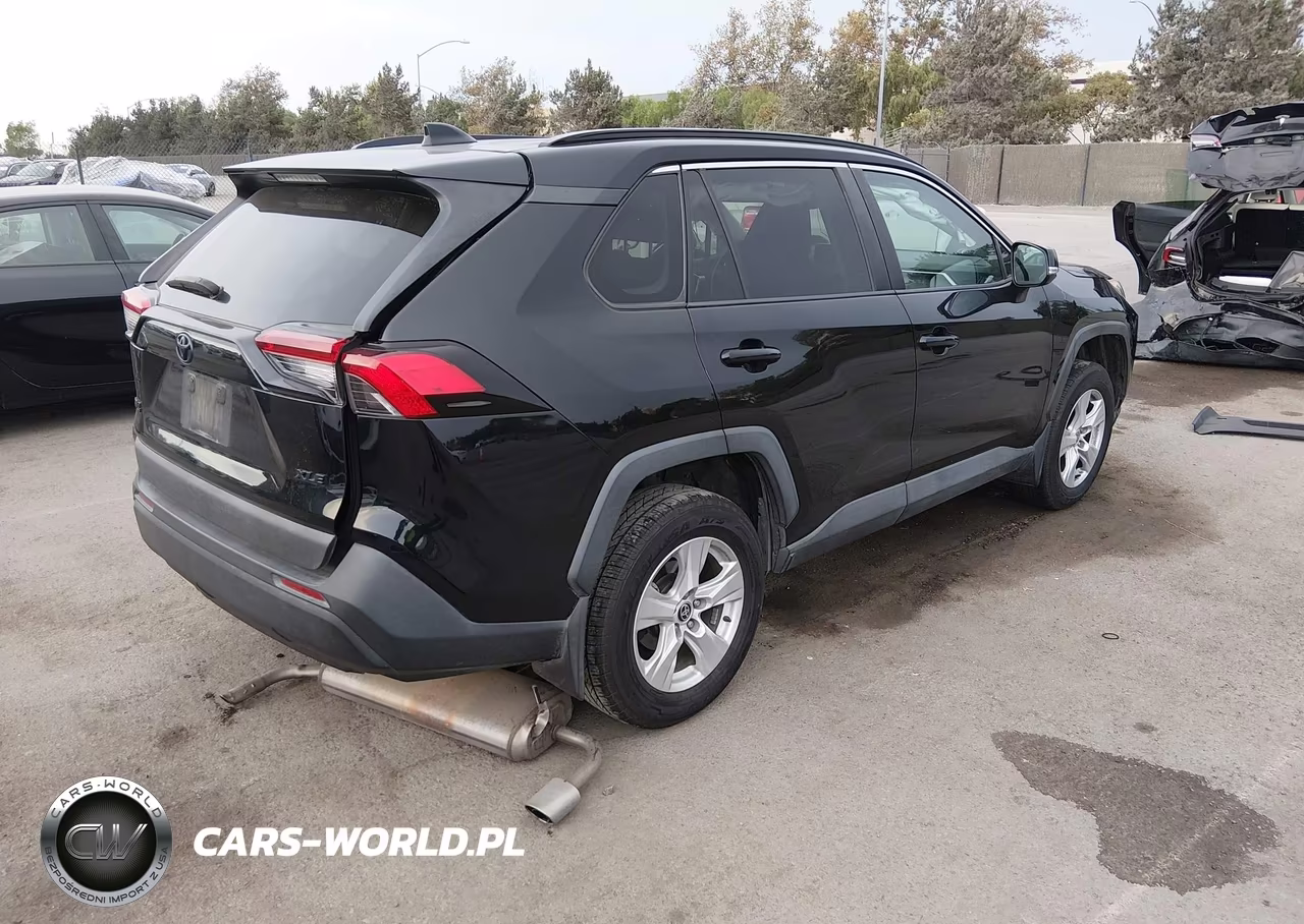 2021 Toyota Rav4 Xle VIN:2T3W1RFV0MC149364 - 4