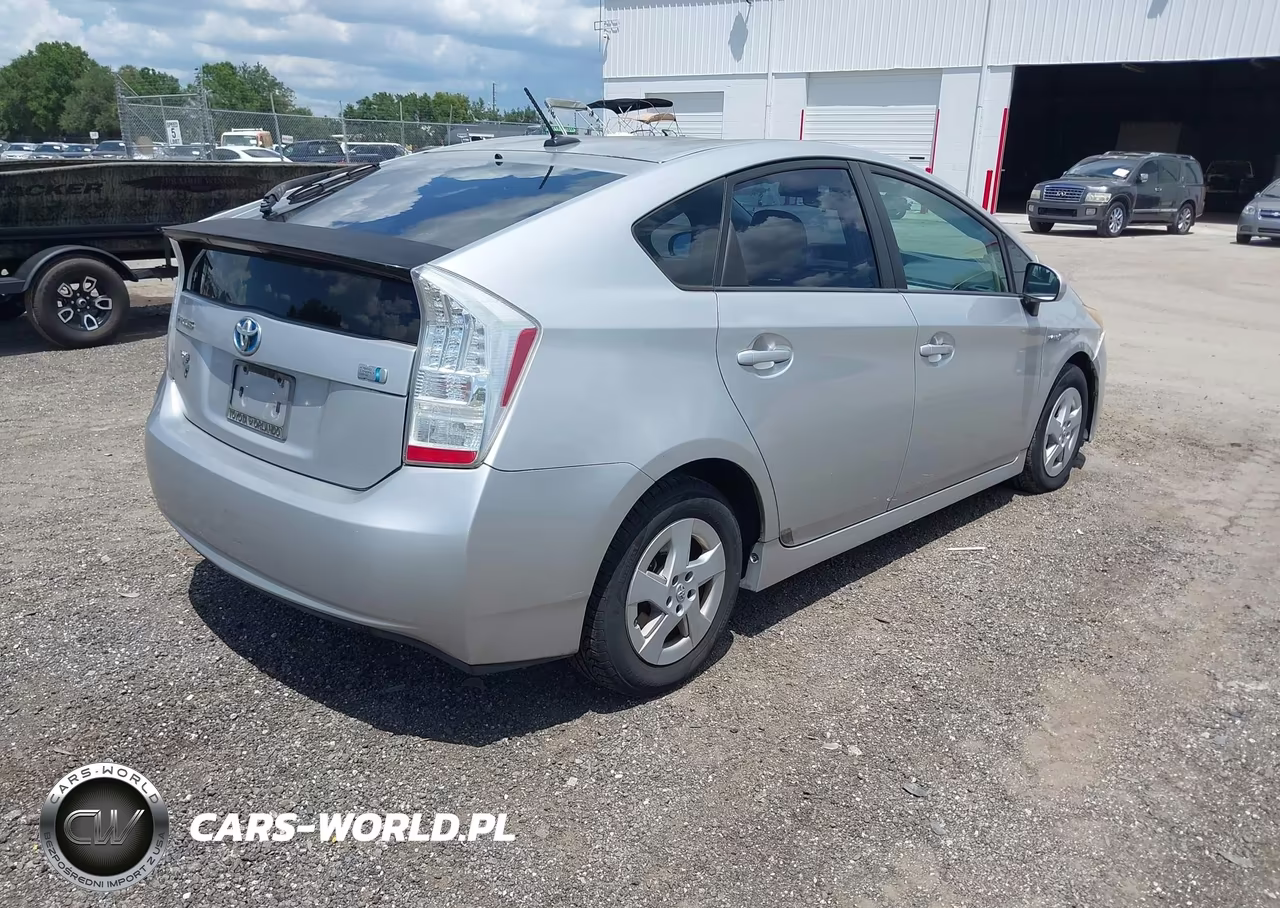 2010 Toyota Prius Ii VIN:JTDKN3DU3A0201109 - 4