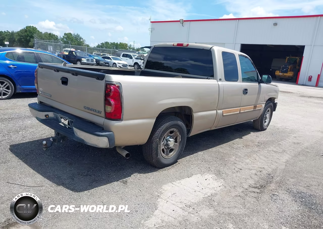 2004 Chevrolet Silverado 1500 Ls VIN:2GCEC19V841232373 - 4