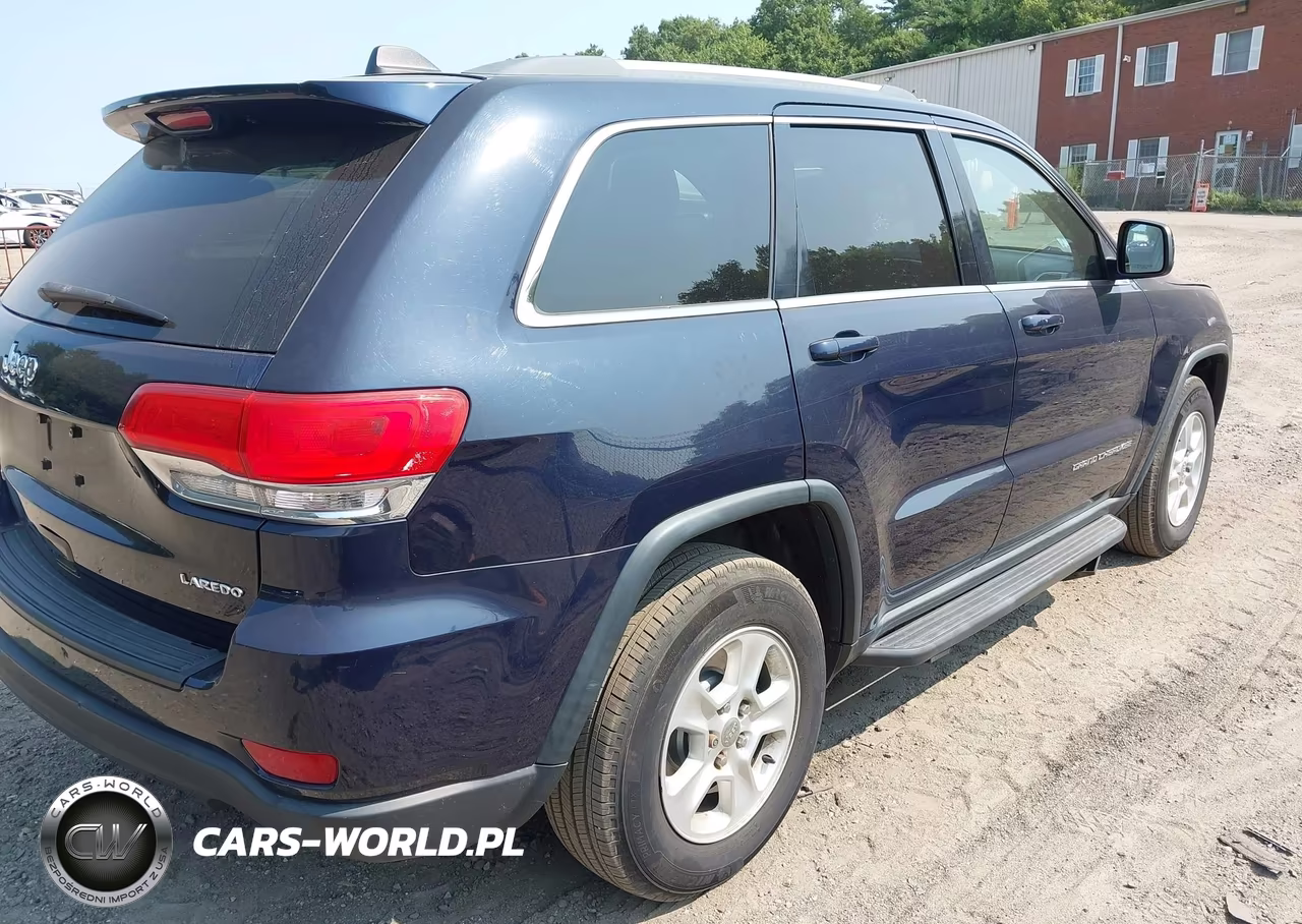 2014 Jeep Grand Cherokee Laredo VIN:1C4RJFAG2EC272249 - 4