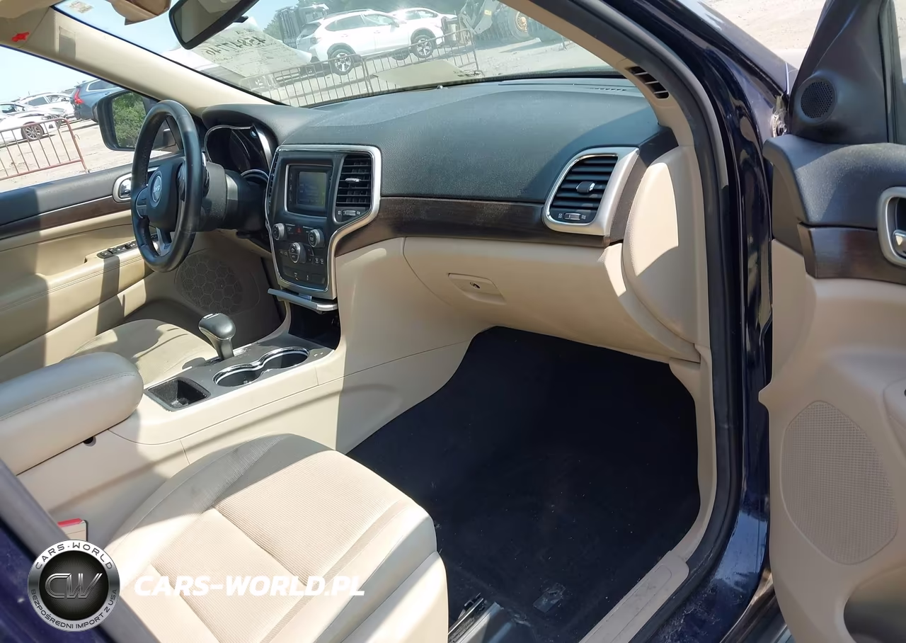 2014 Jeep Grand Cherokee Laredo VIN:1C4RJFAG2EC272249 - 5
