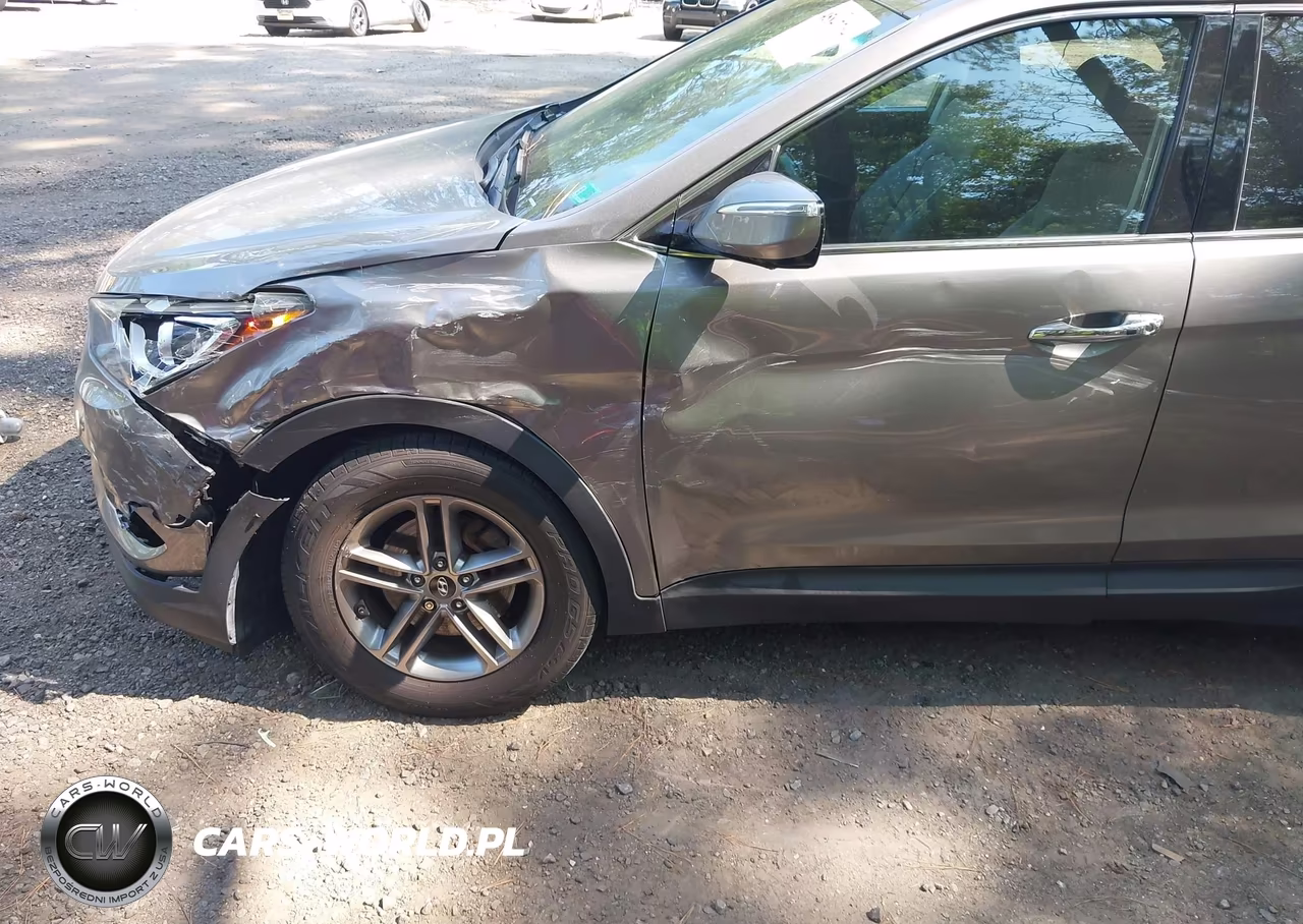 2018 Hyundai Santa Fe Sport 2.4L VIN:5NMZUDLB0JH100004 - 6
