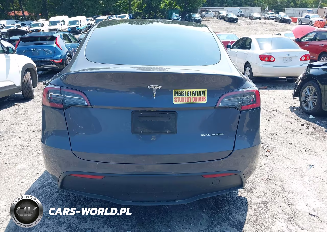 2023 Tesla Model Y Awd-Long Range Dual Motor All-Wheel Drive VIN:7SAYGDEE1PF981139 - 16