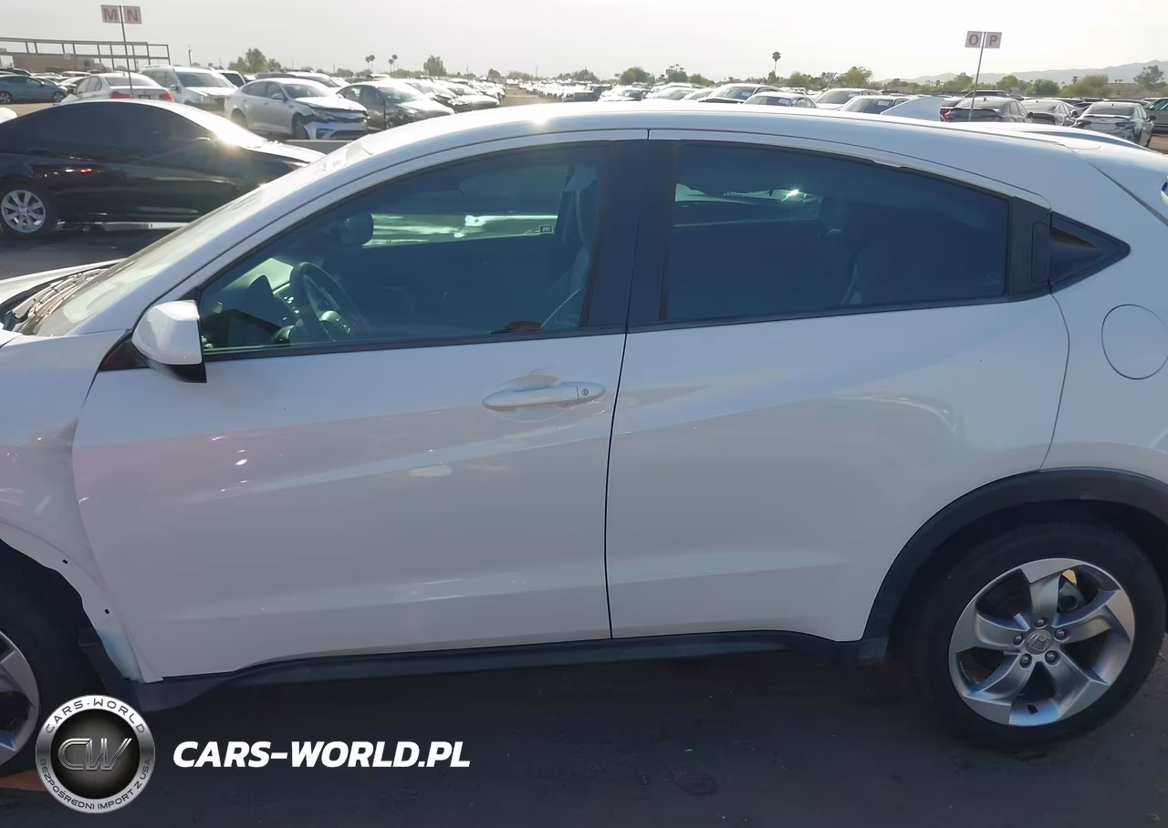 2018 Honda Hr-V Lx VIN:3CZRU5H34JM718568 - 15