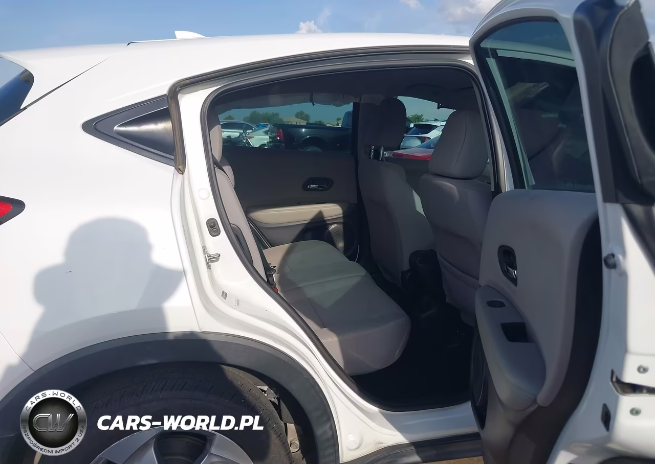 2018 Honda Hr-V Lx VIN:3CZRU5H34JM718568 - 8