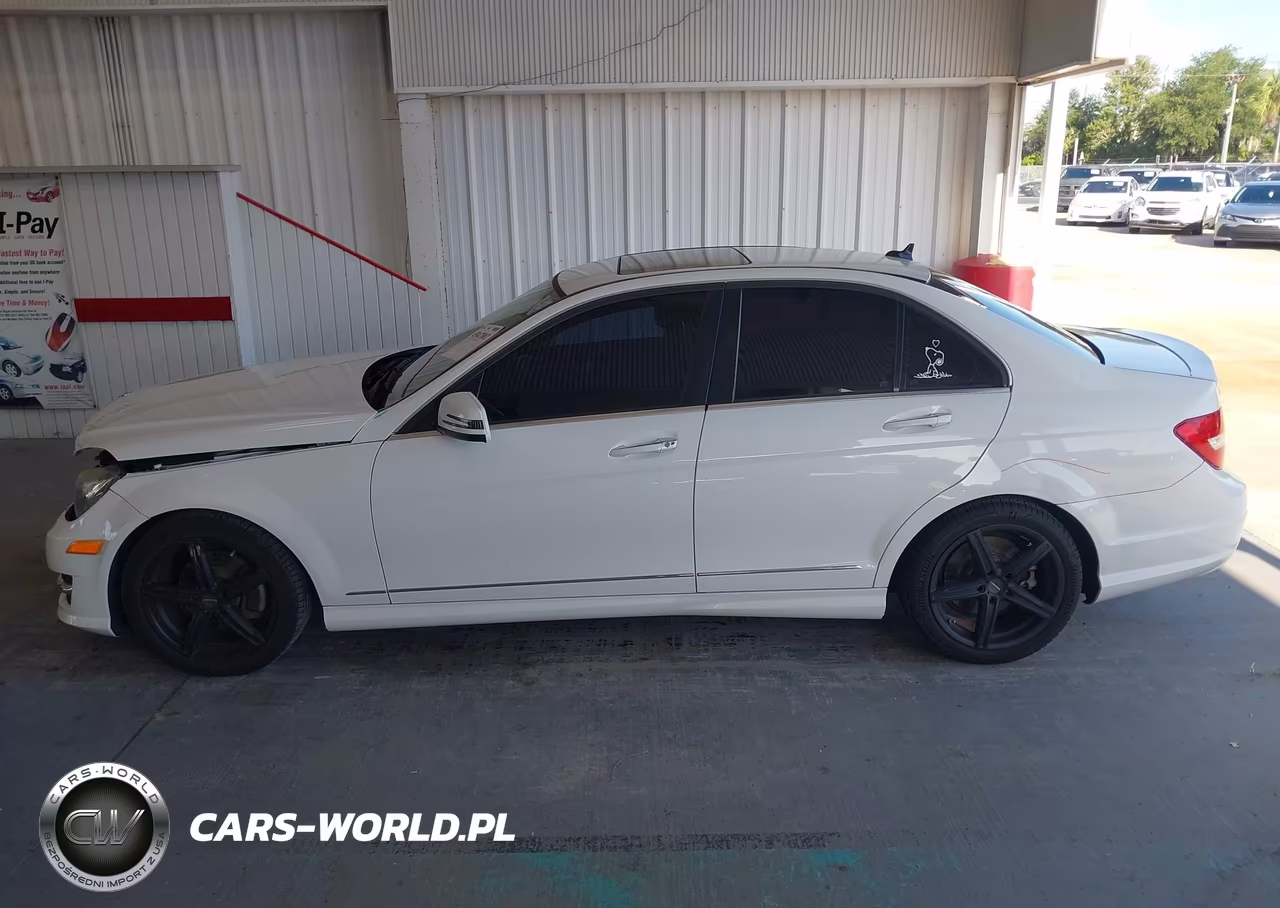 2013 Mercedes-Benz C 250 Sport VIN:WDDGF4HB5DA773448 - 14