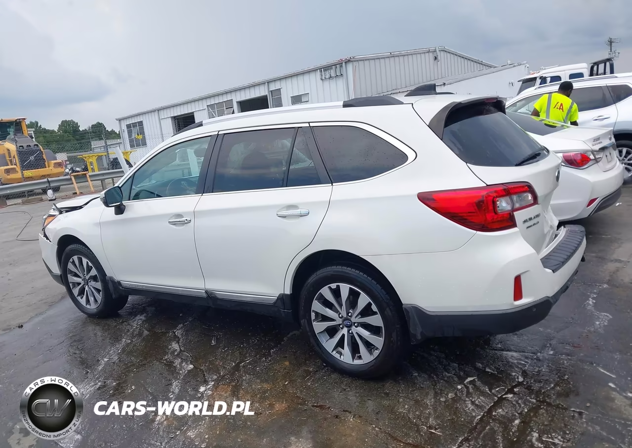 2017 Subaru Outback 2.5I Touring VIN:4S4BSATC0H3282080 - 14