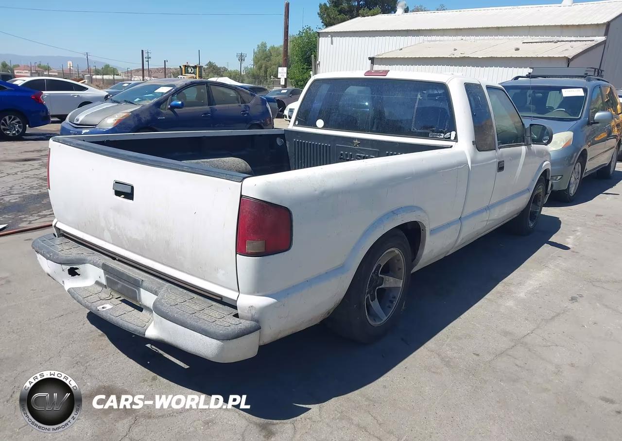 1998 Chevrolet S-10 Ls VIN:1GCCS1943WK237730 - 4