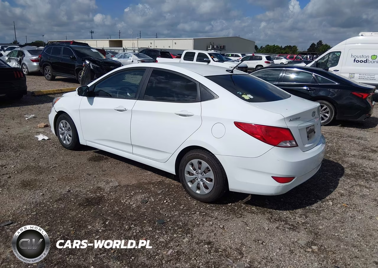 2015 Hyundai Accent Gls VIN:KMHCT4AE3FU859943 - 3