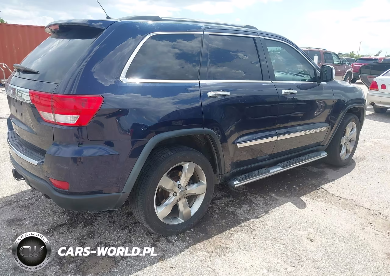 2013 Jeep Grand Cherokee Overland VIN:1C4RJFCG7DC609431 - 4