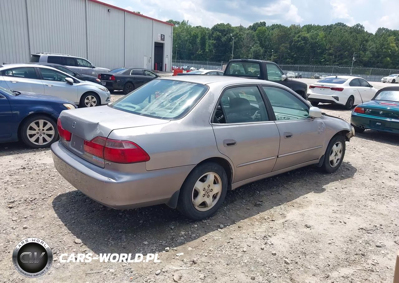 2000 Honda Accord 3.0 Ex VIN:1HGCG1650YA025330 - 4
