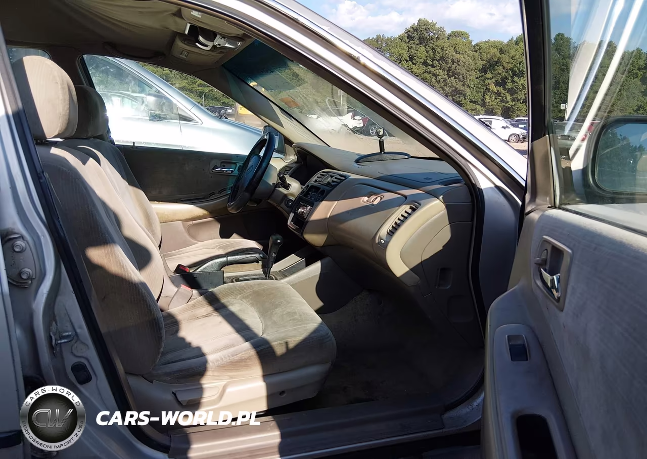 1999 Honda Accord Lx VIN:1HGCG5644XA163255 - 5