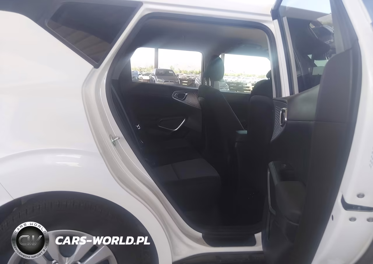 2024 Kia Soul Lx VIN:KNDJ23AU7R7242788 - 8