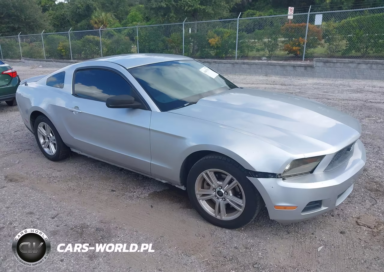 2011 Ford Mustang V6