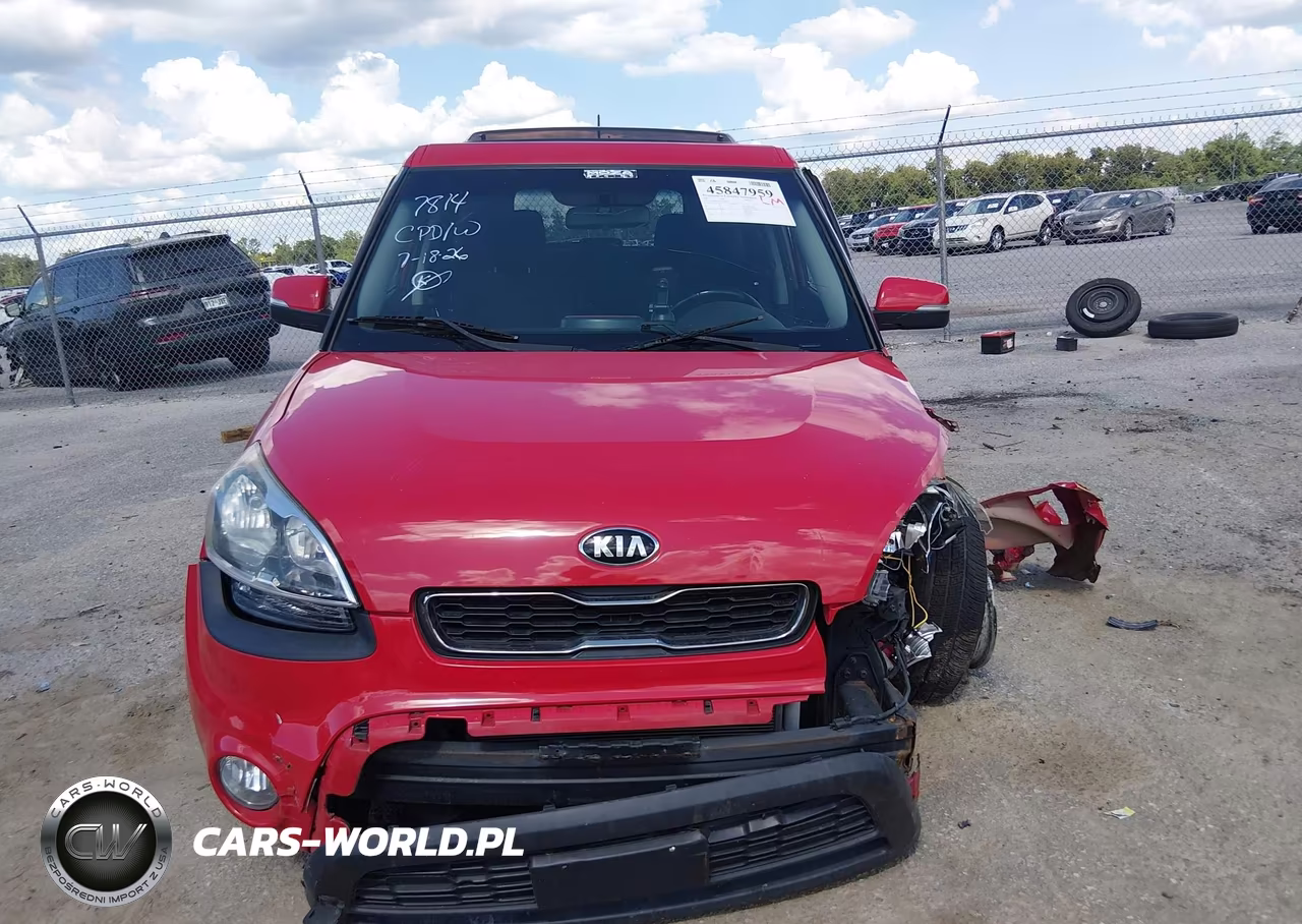 2013 Kia Soul + VIN:KNDJT2A6XD7487814 - 11