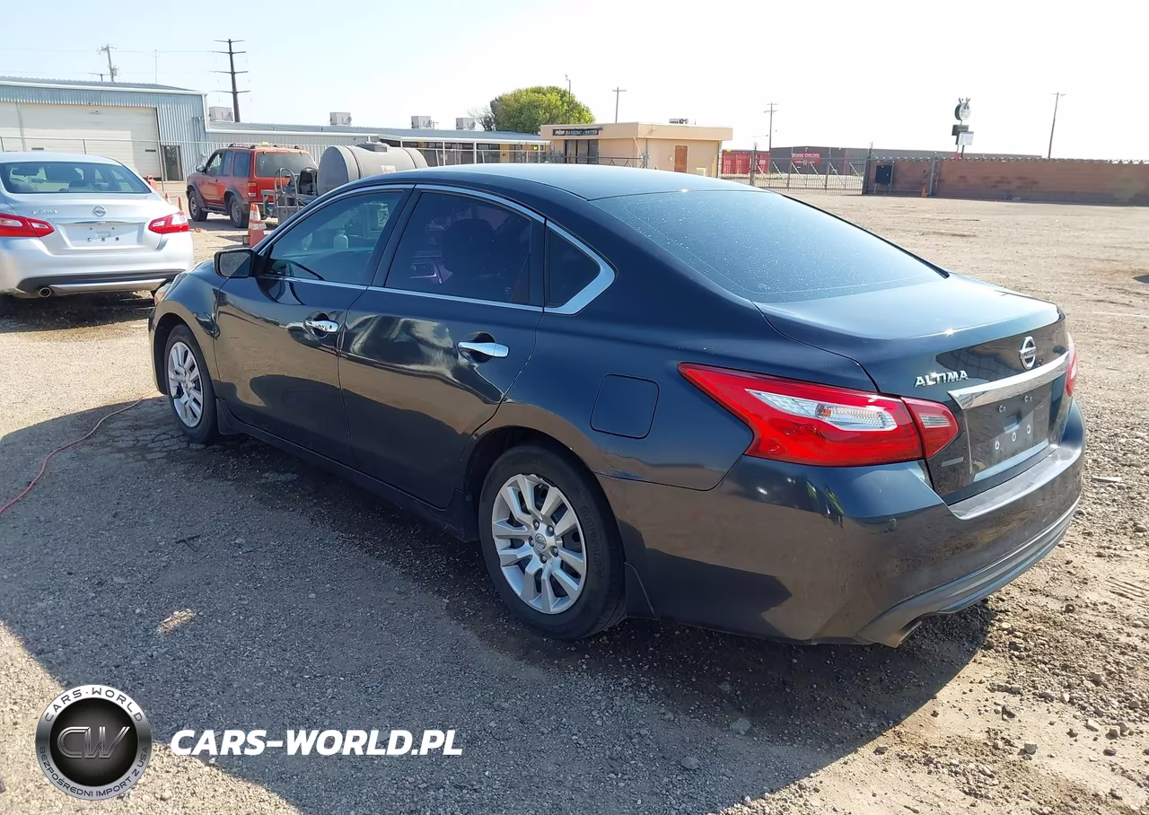 2018 Nissan Altima 2.5 S VIN:1N4AL3AP9JC229713 - 3