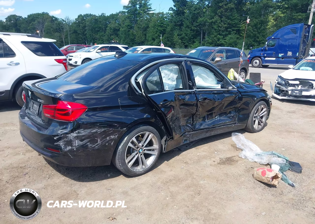 2017 BMW 330I xDrive VIN:WBA8D9G32HNU63992 - 4