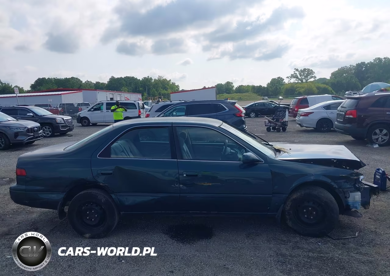 1997 Toyota Camry Le VIN:JT2BG22K2V0024301 - 14