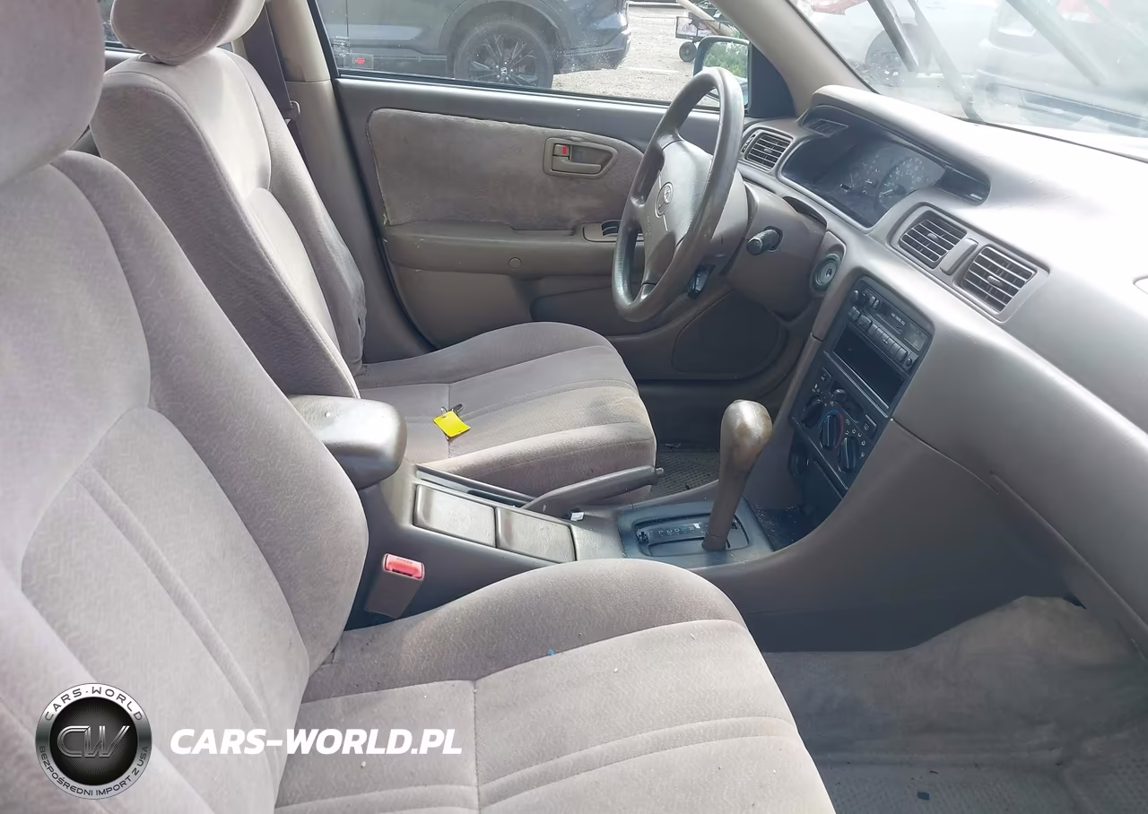 1997 Toyota Camry Le VIN:JT2BG22K2V0024301 - 5