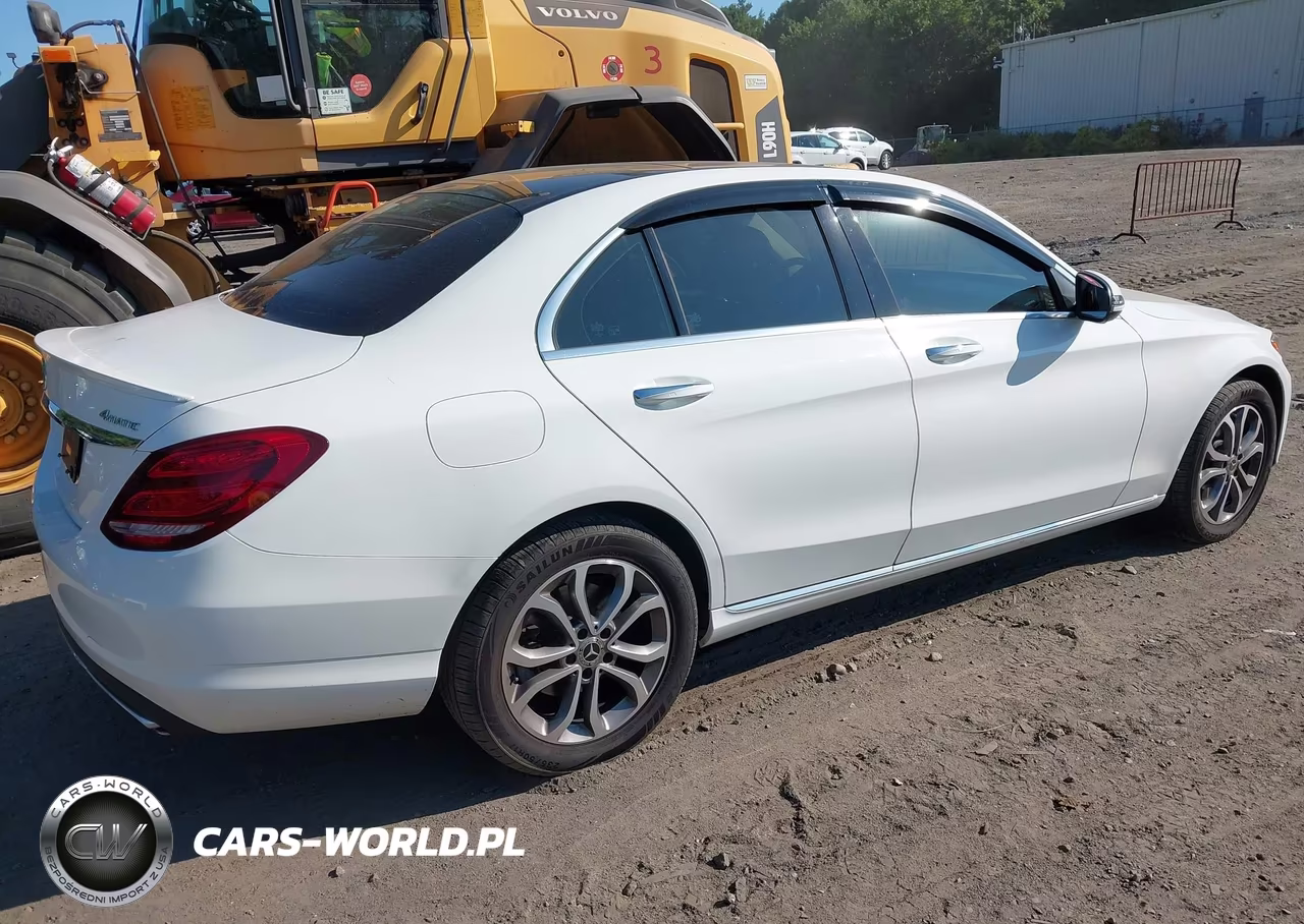 2017 Mercedes-Benz C 300 4Matic VIN:55SWF4KB4HU212071 - 4