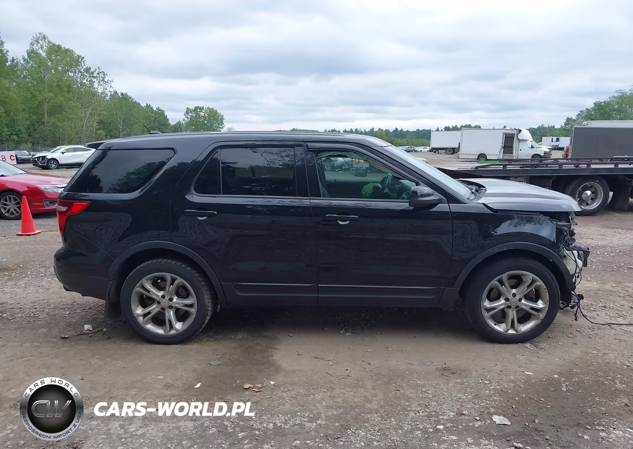 2015 Ford Utility Police Interceptor VIN:1FM5K8AR6FGB61833 - 13