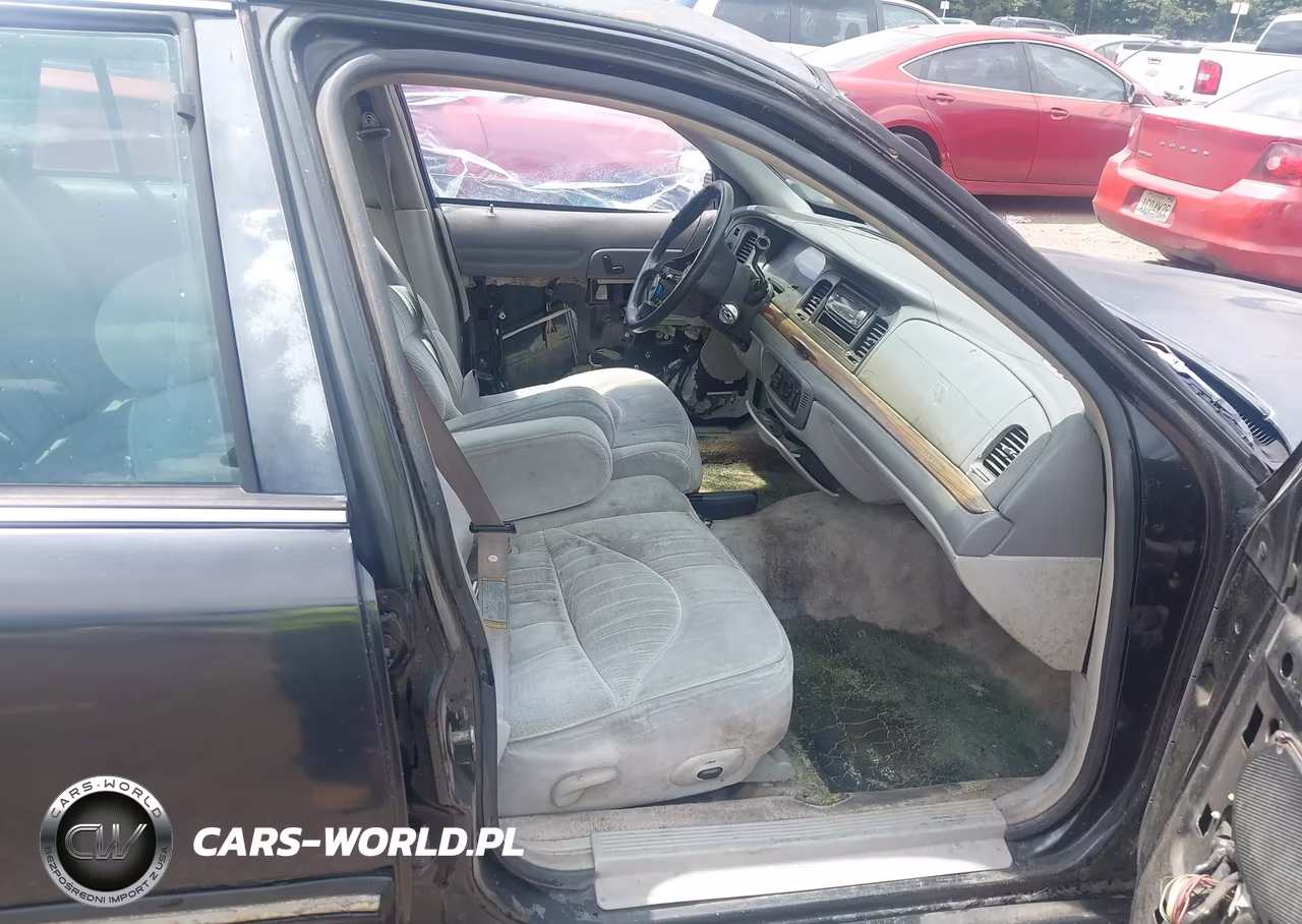 1995 Ford Crown Victoria Lx VIN:2FALP74W6SX181681 - 5