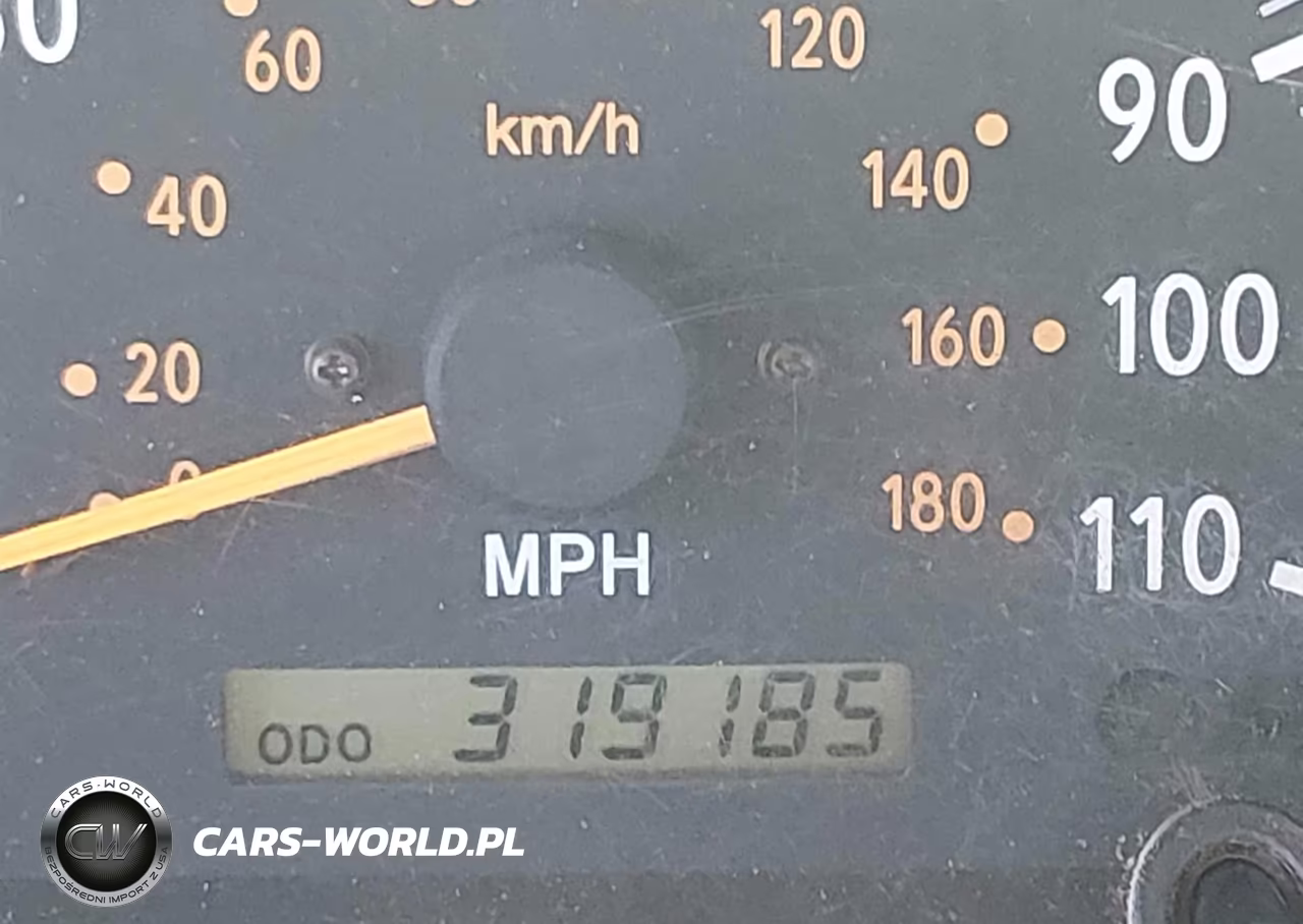 2002 Toyota Tundra Sr5 V8 VIN:5TBBT44182S256566 - 16