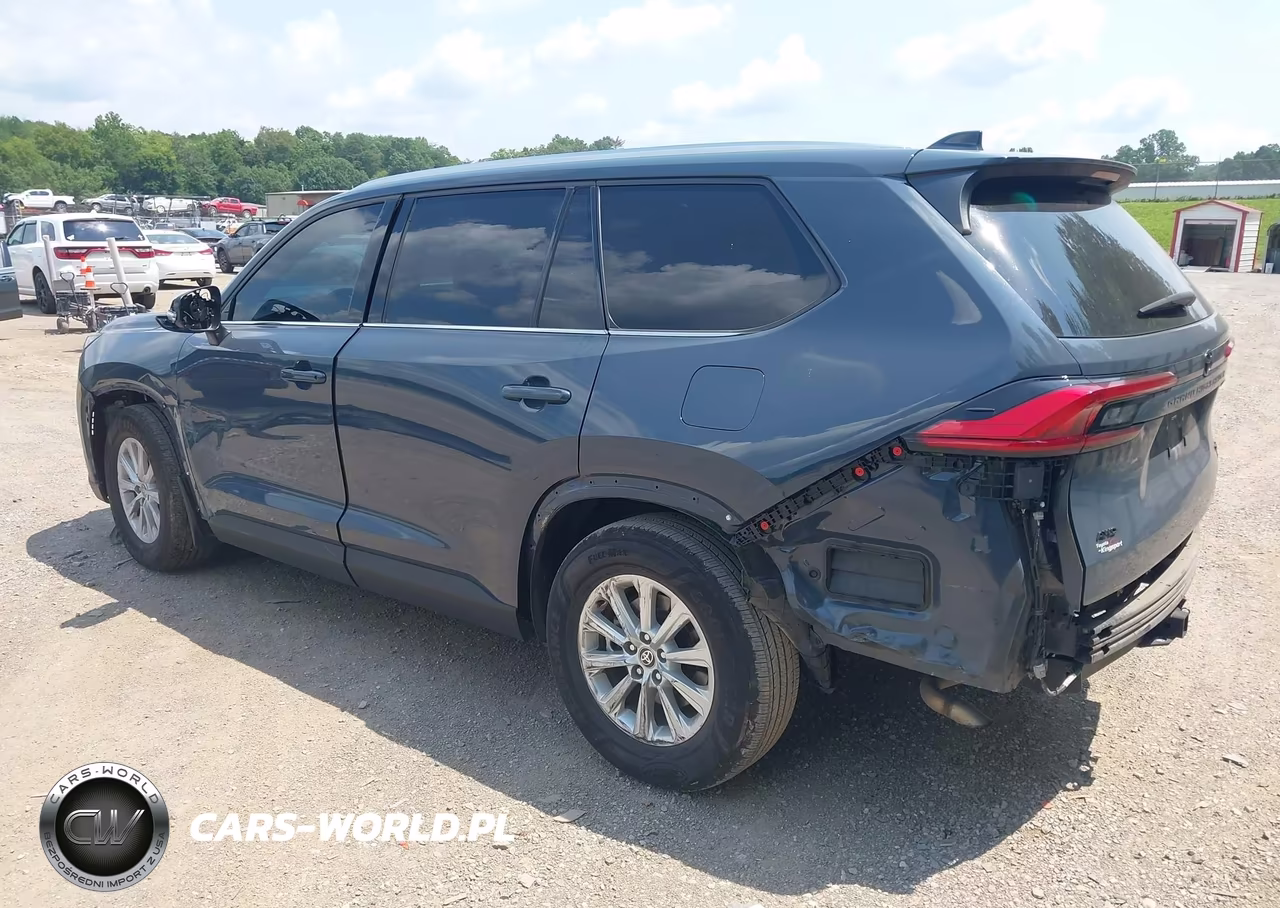 2024 Toyota Grand Highlander Xle VIN:5TDAAAB54RS066898 - 3