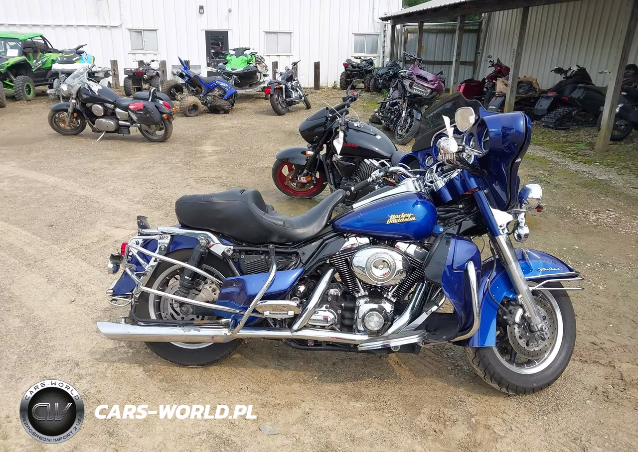 2007 Harley-Davidson Flhtcui VIN:1HD1FC4167Y668516 - 13