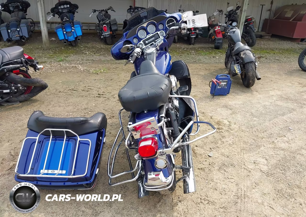 2007 Harley-Davidson Flhtcui VIN:1HD1FC4167Y668516 - 6