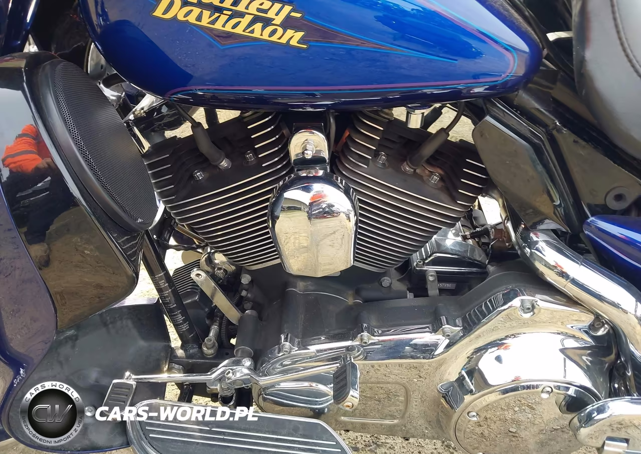 2007 Harley-Davidson Flhtcui VIN:1HD1FC4167Y668516 - 9