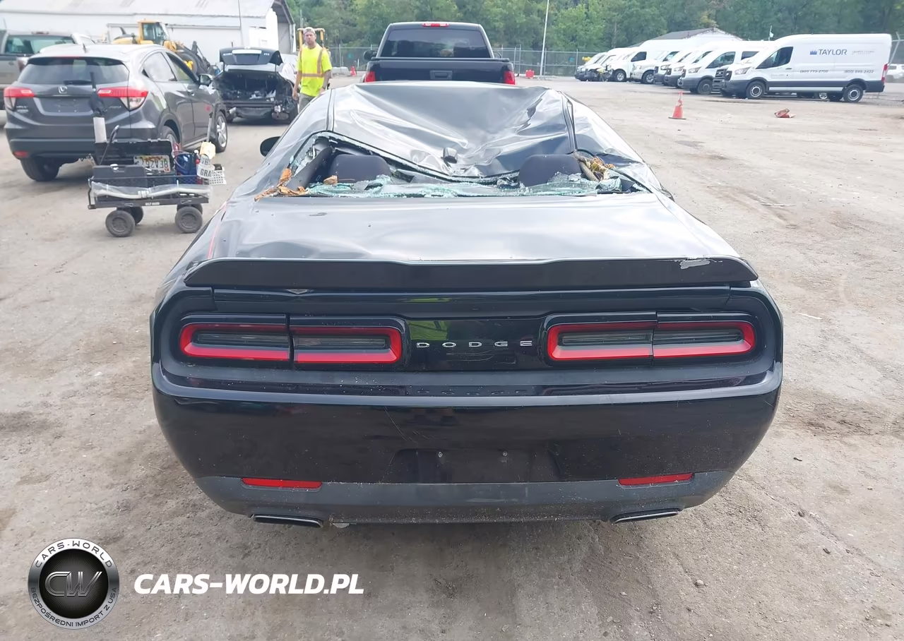 2015 Dodge Challenger Sxt VIN:2C3CDZAG8FH804847 - 16