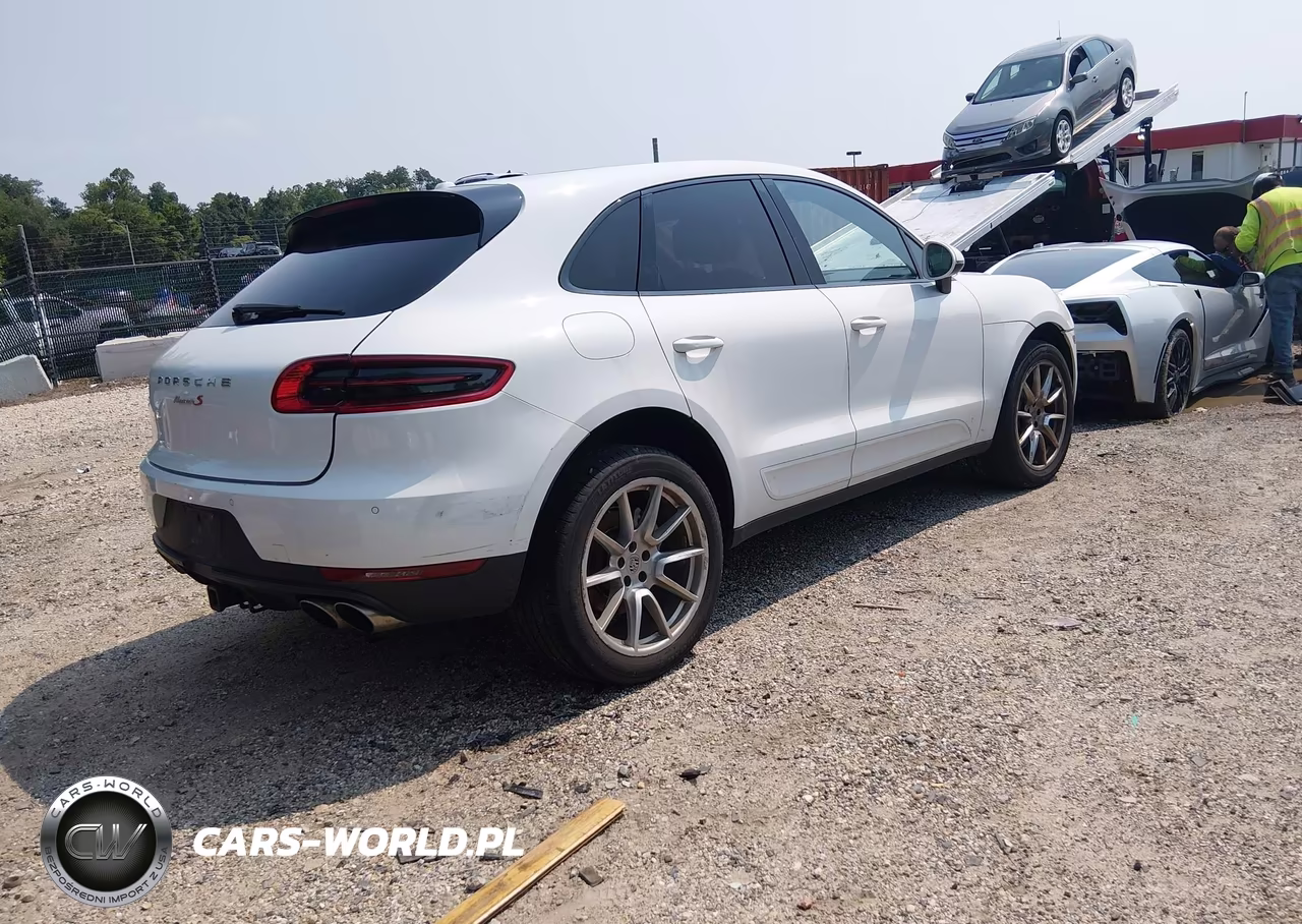 2015 Porsche Macan S VIN:WP1AB2A57FLB56336 - 4