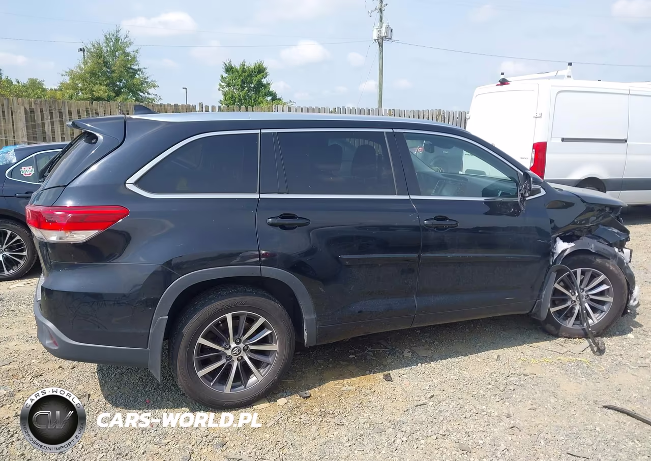2017 Toyota Highlander Xle VIN:5TDJZRFH6HS473387 - 14