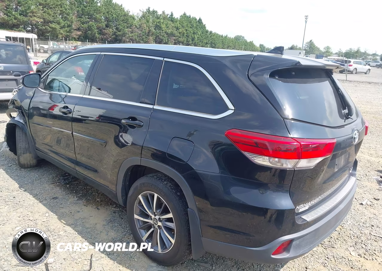 2017 Toyota Highlander Xle VIN:5TDJZRFH6HS473387 - 3