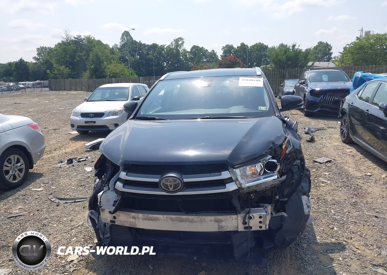 2017 Toyota Highlander Xle VIN:5TDJZRFH6HS473387 - 6