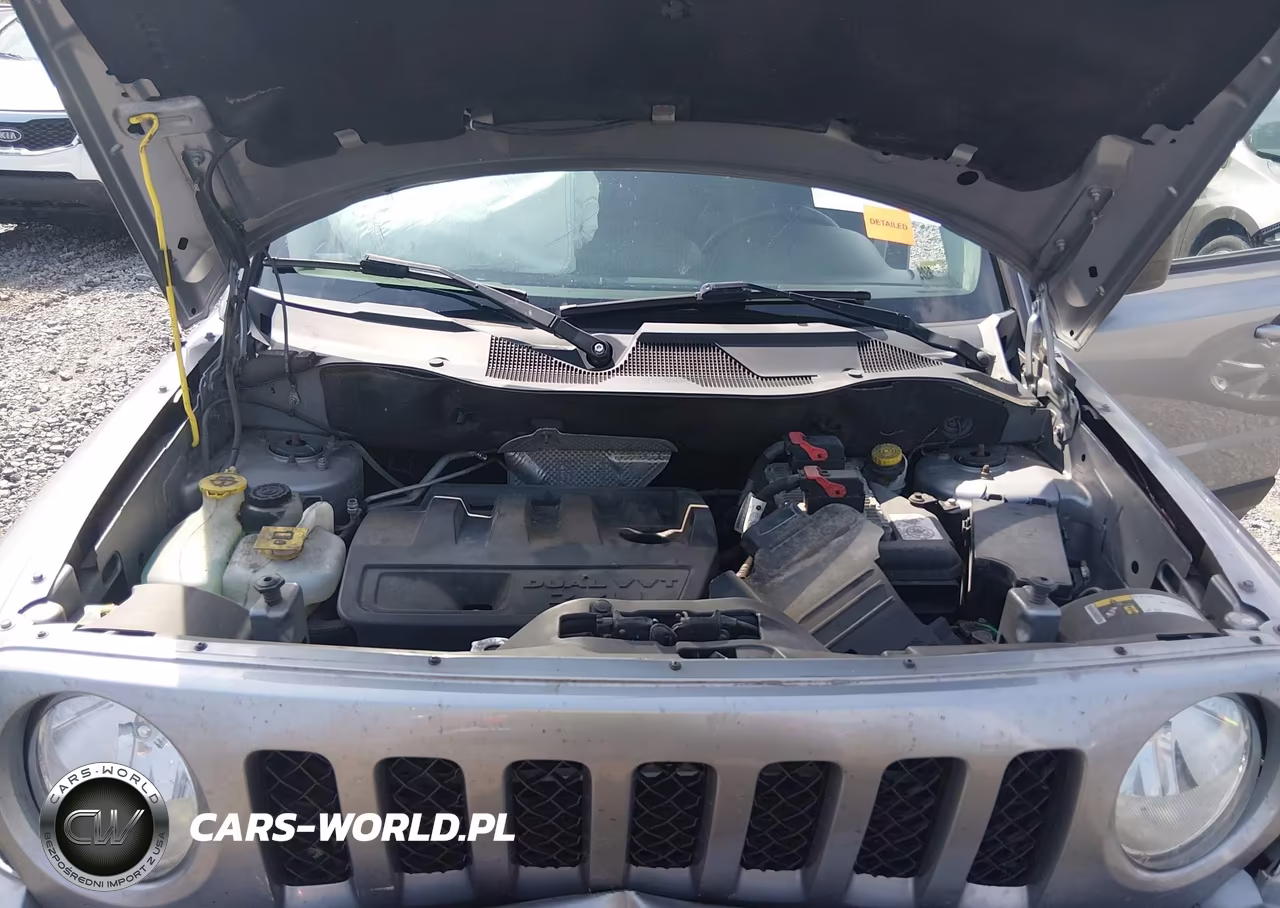 2017 Jeep Patriot Latitude VIN:1C4NJRFB0HD174204 - 10