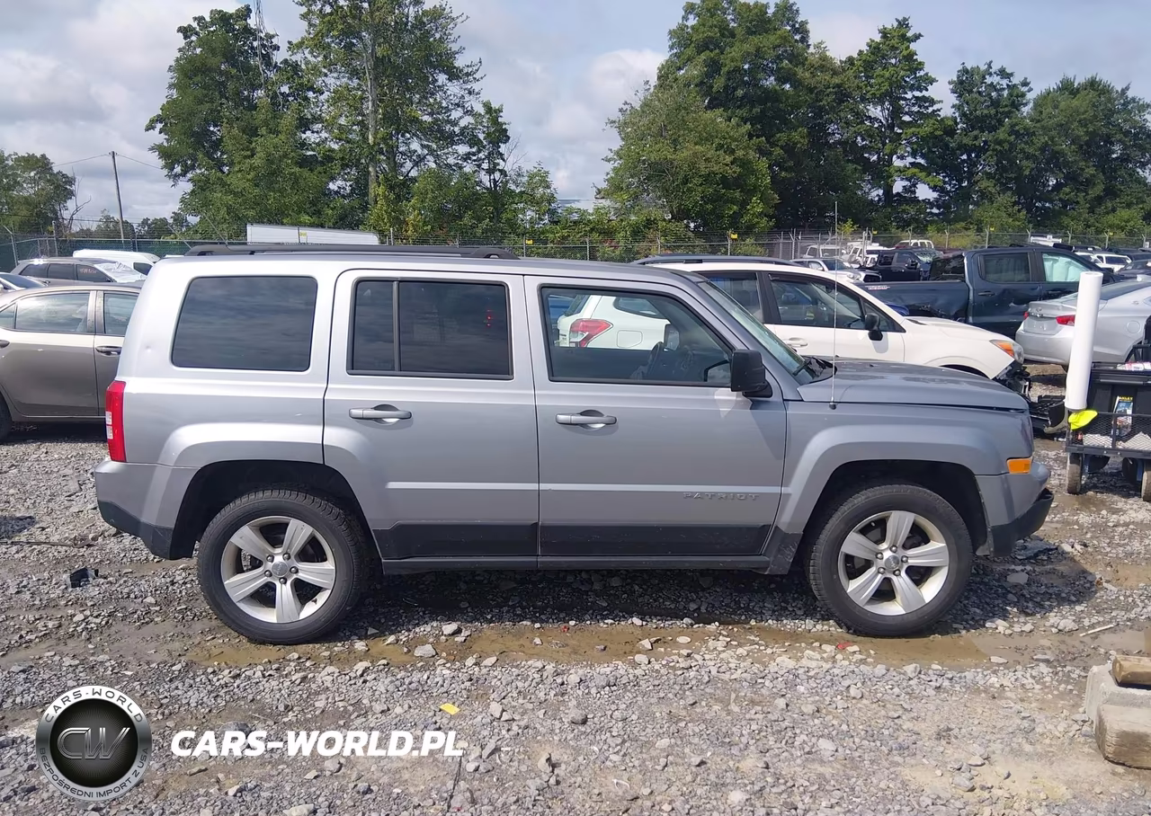 2017 Jeep Patriot Latitude VIN:1C4NJRFB0HD174204 - 13