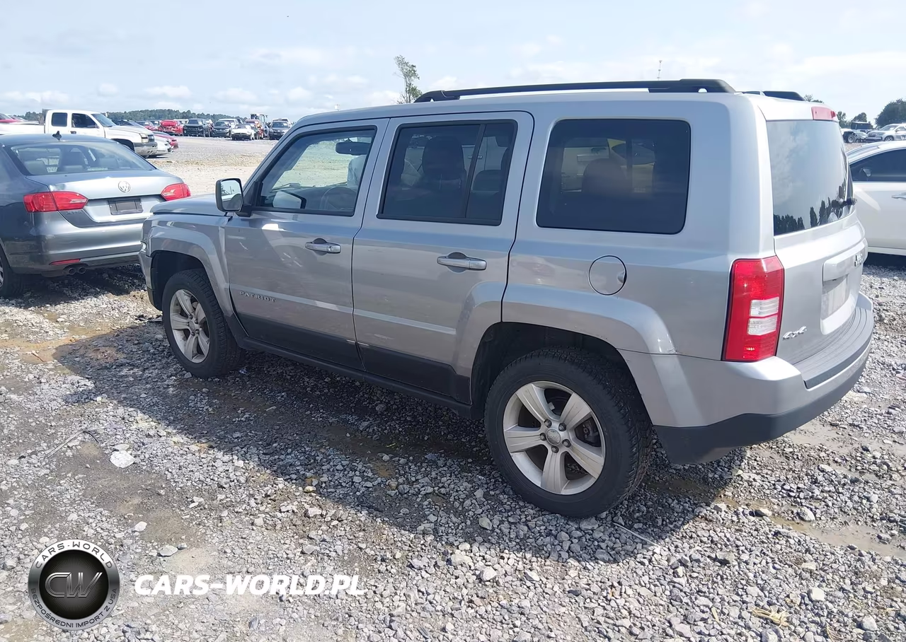 2017 Jeep Patriot Latitude VIN:1C4NJRFB0HD174204 - 3