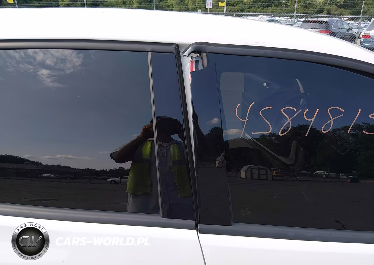 2013 Volkswagen Tiguan S VIN:WVGBV3AX2DW068614 - 13