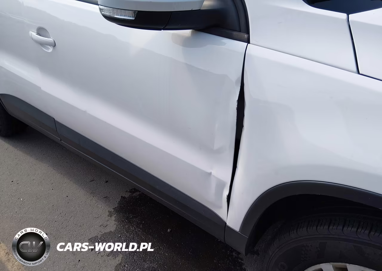 2013 Volkswagen Tiguan S VIN:WVGBV3AX2DW068614 - 14