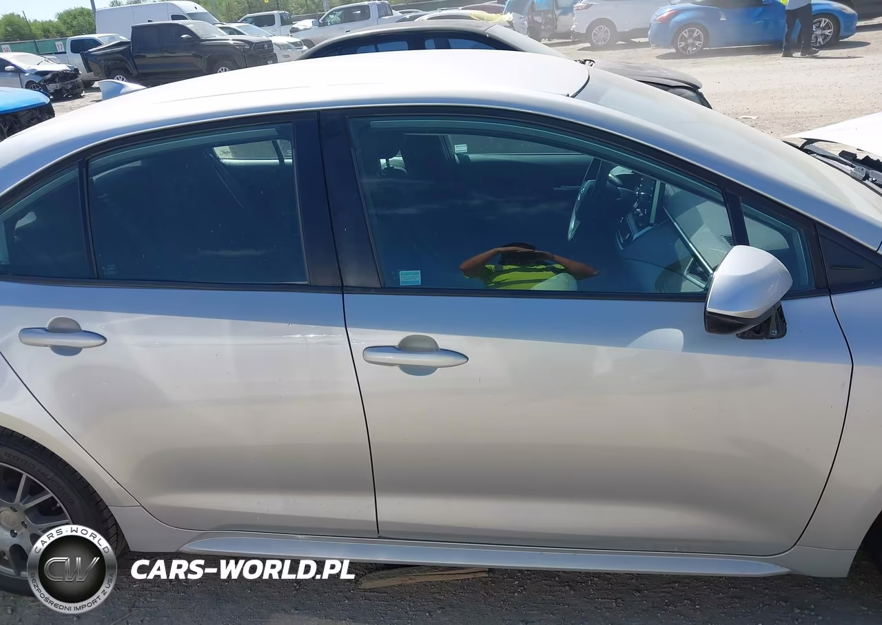 2020 Toyota Corolla Le VIN:5YFEPRAE4LP108227 - 13